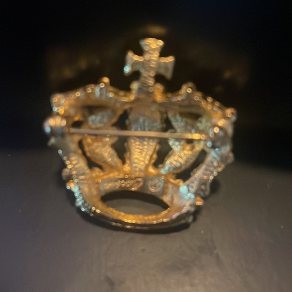 Beautiful crown brooch with crystals vintage - Picture 2 of 4